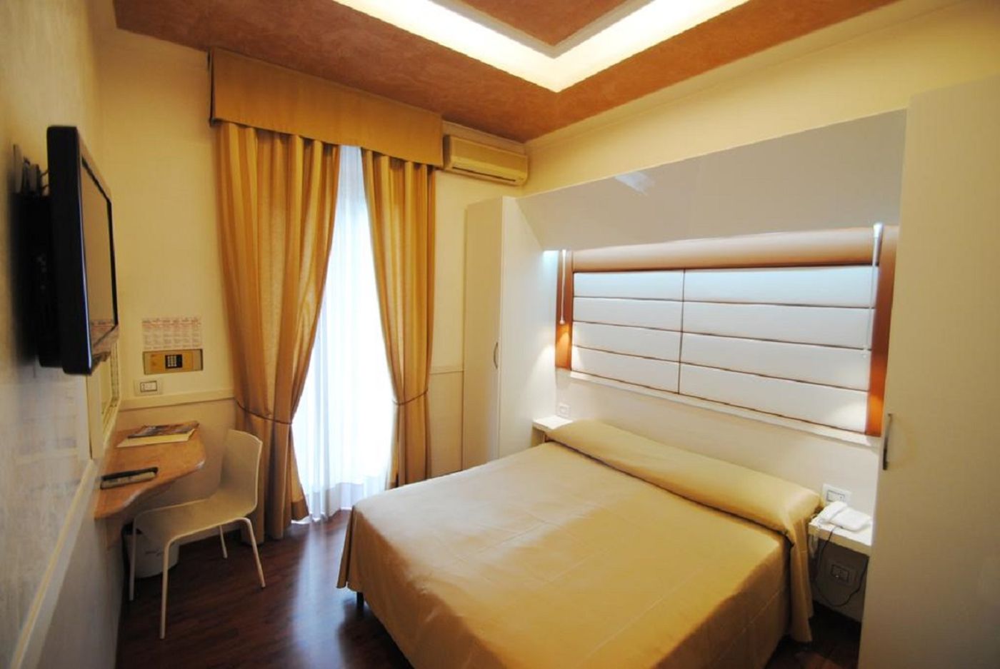 Verona-Rome-Room-18