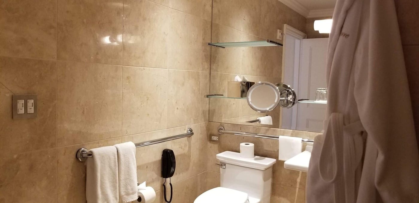 The-Pierre--A-Taj-Hotel-Room-57