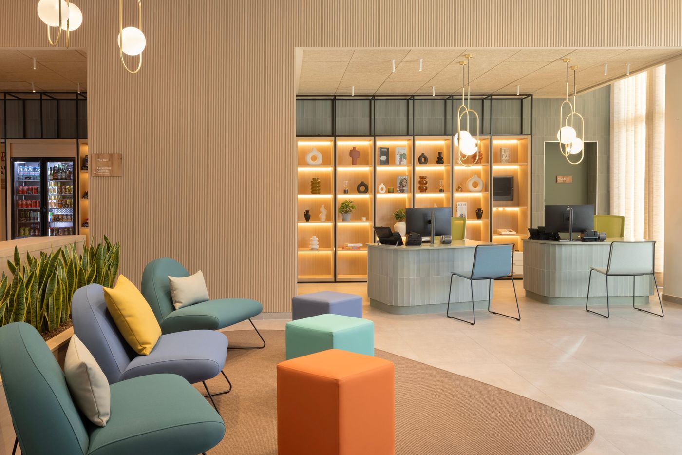 Staybridge-Suites-Malaga-Lobby-35