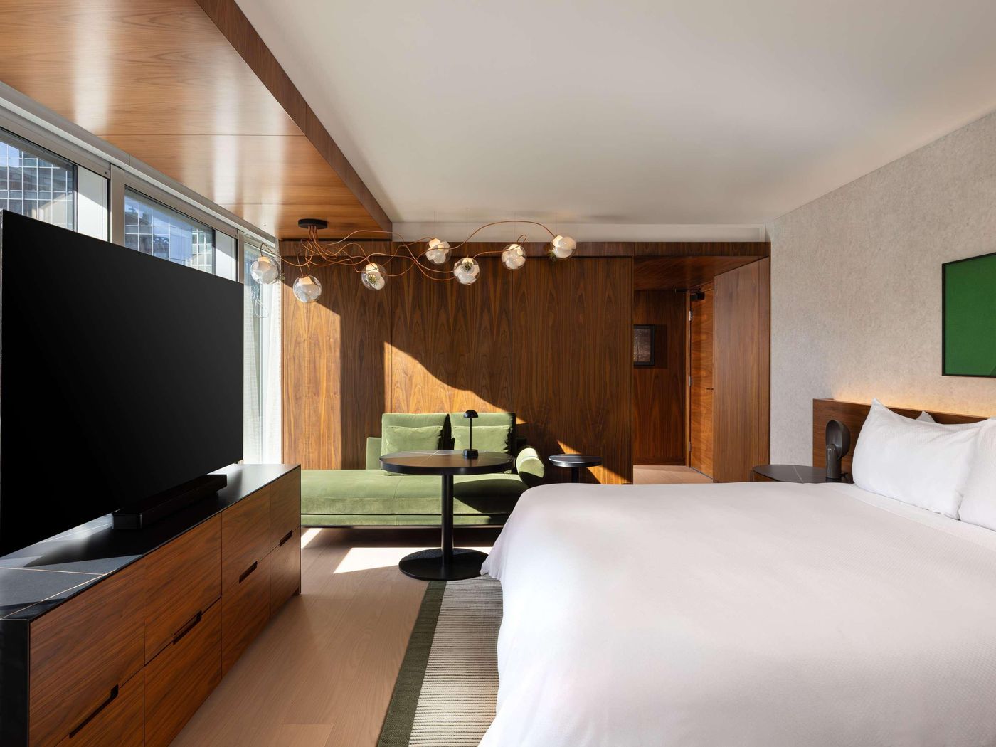 Fairmont-Pacific-Rim-Room-56