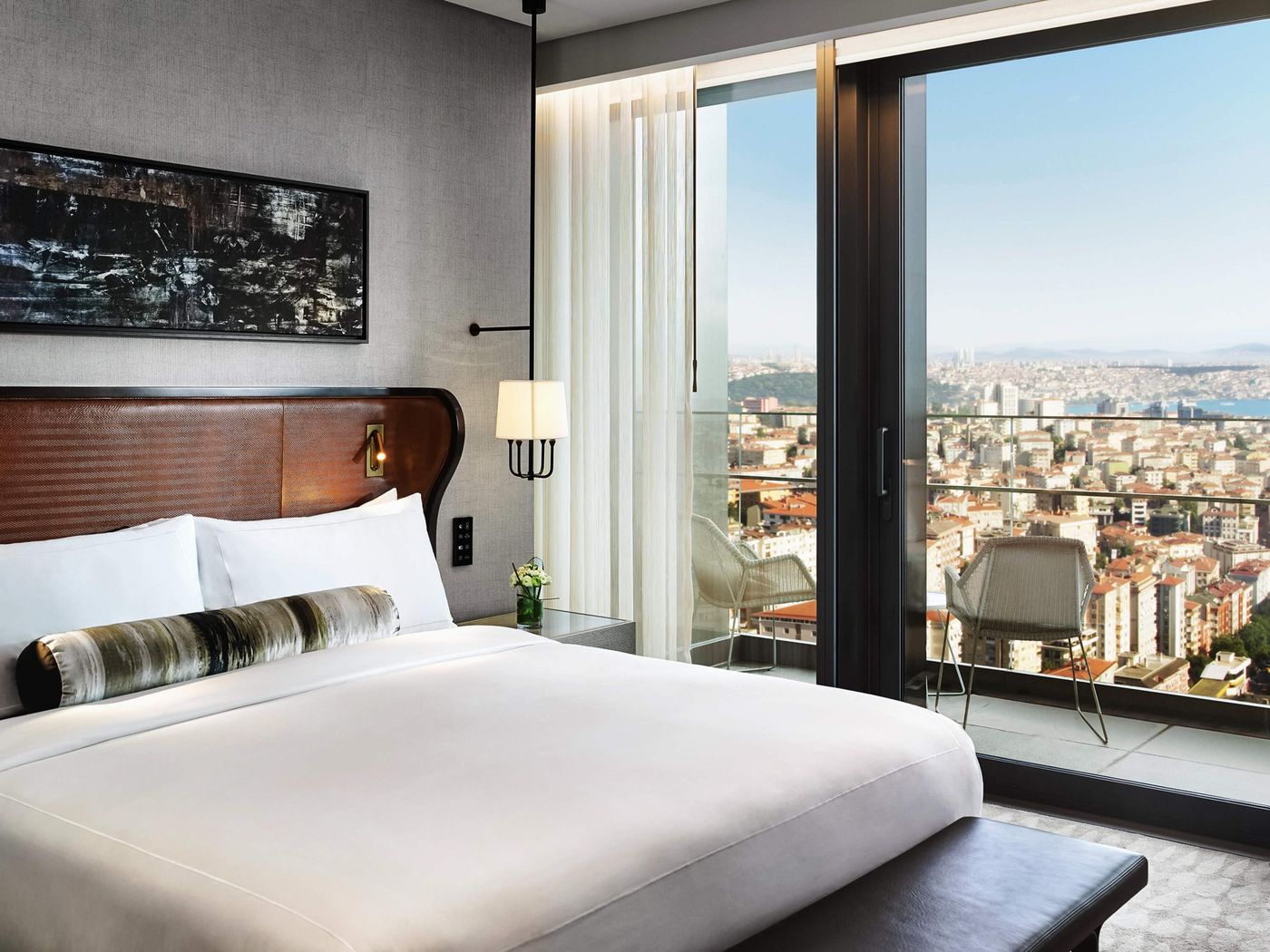 Fairmont-Quasar-Istanbul-Room-31