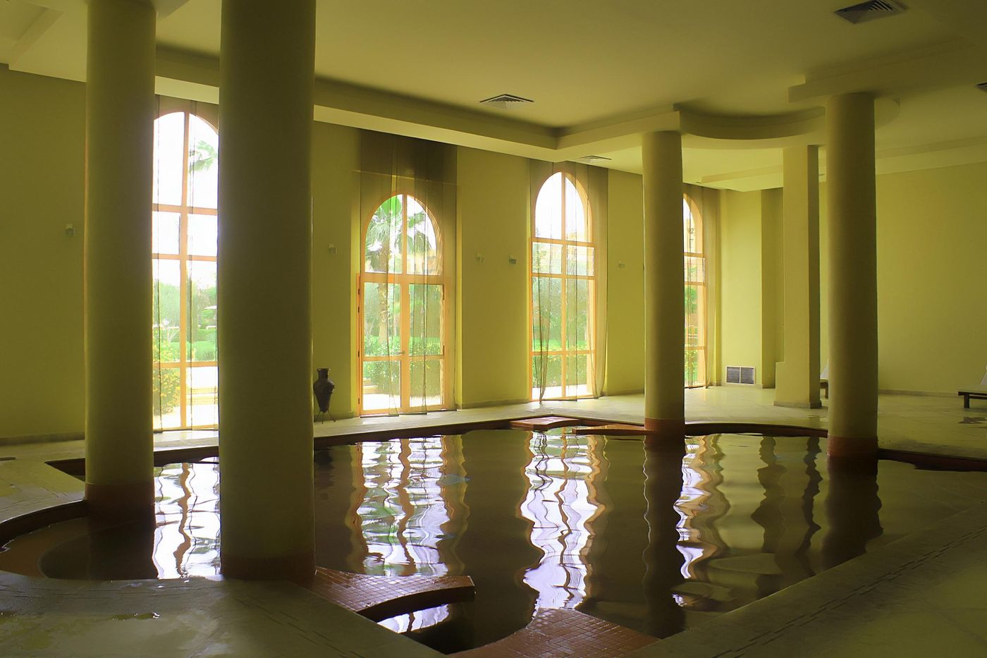 Palm-Plaza-Hotel---Spa-Pool-74