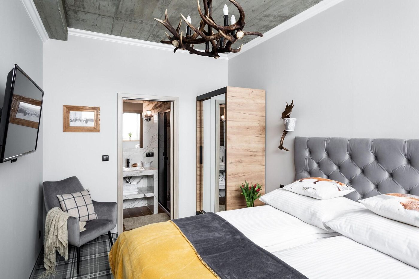 Apartamenty Folk & Art-Poland-Zakopane-Room-5