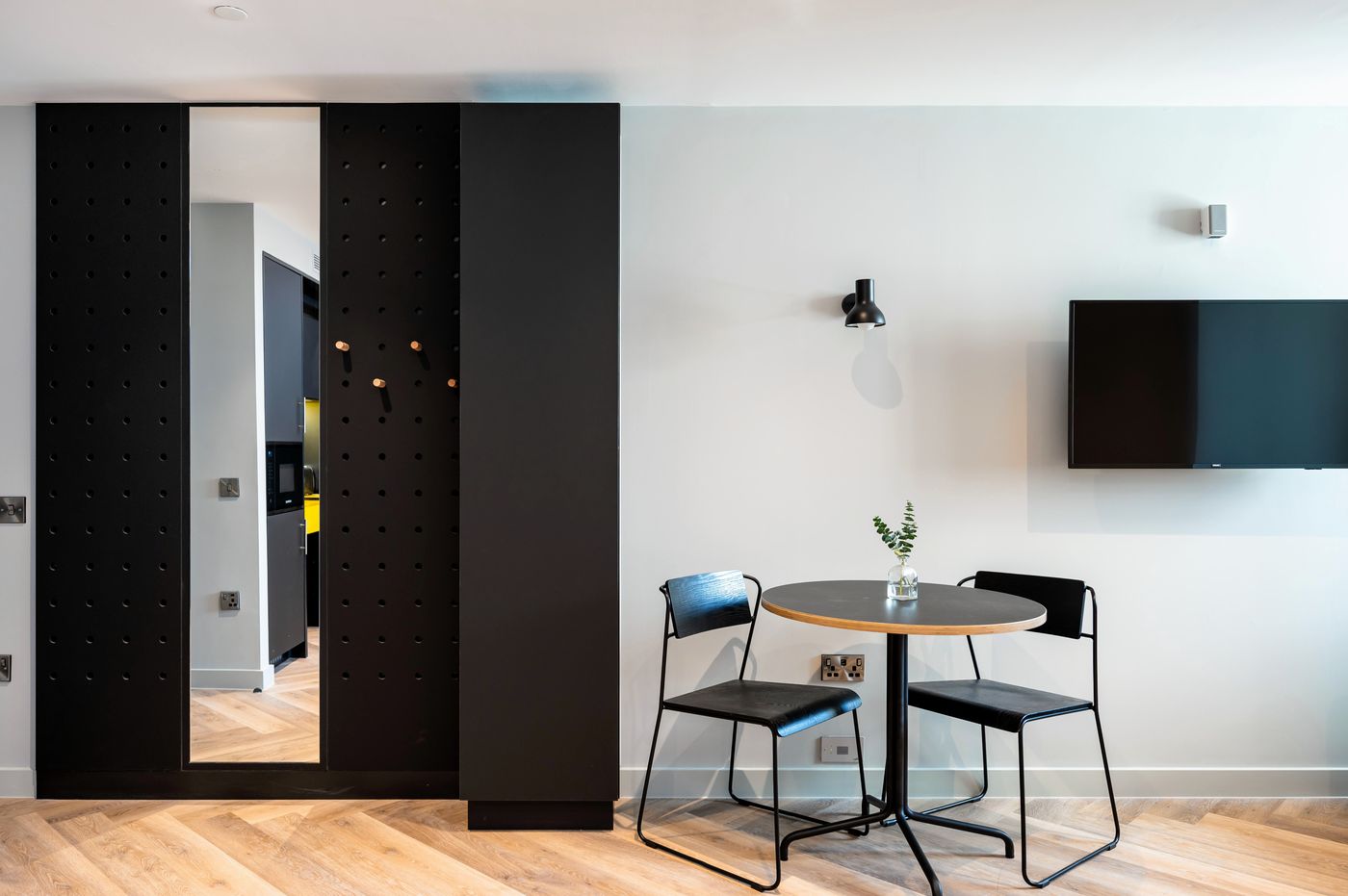 Staycity-Aparthotels-Tivoli-Room-46