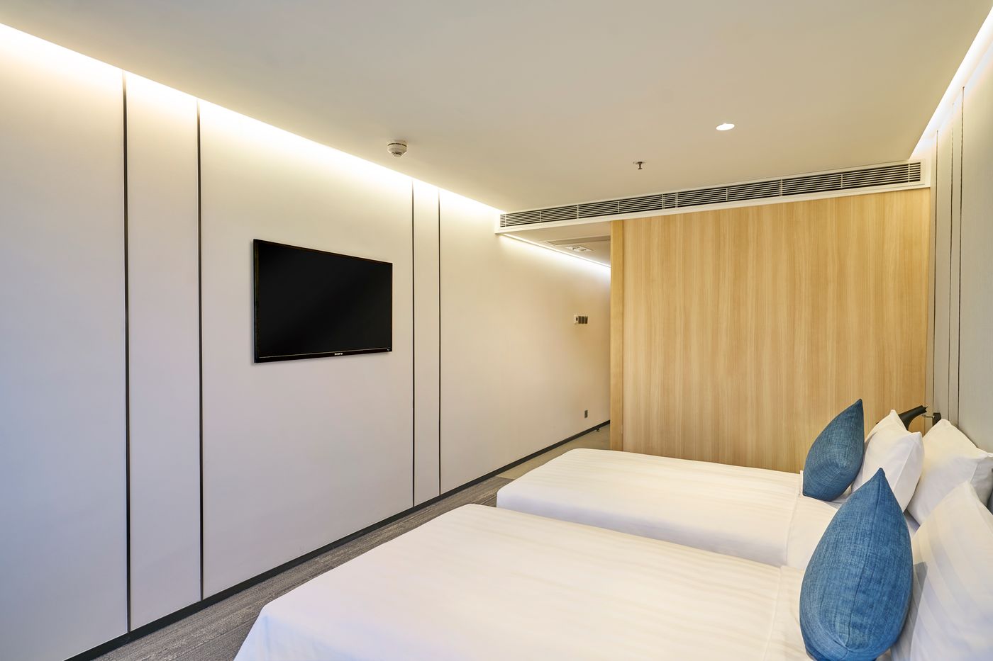 Hotel-COZi-Oasis-Room-10