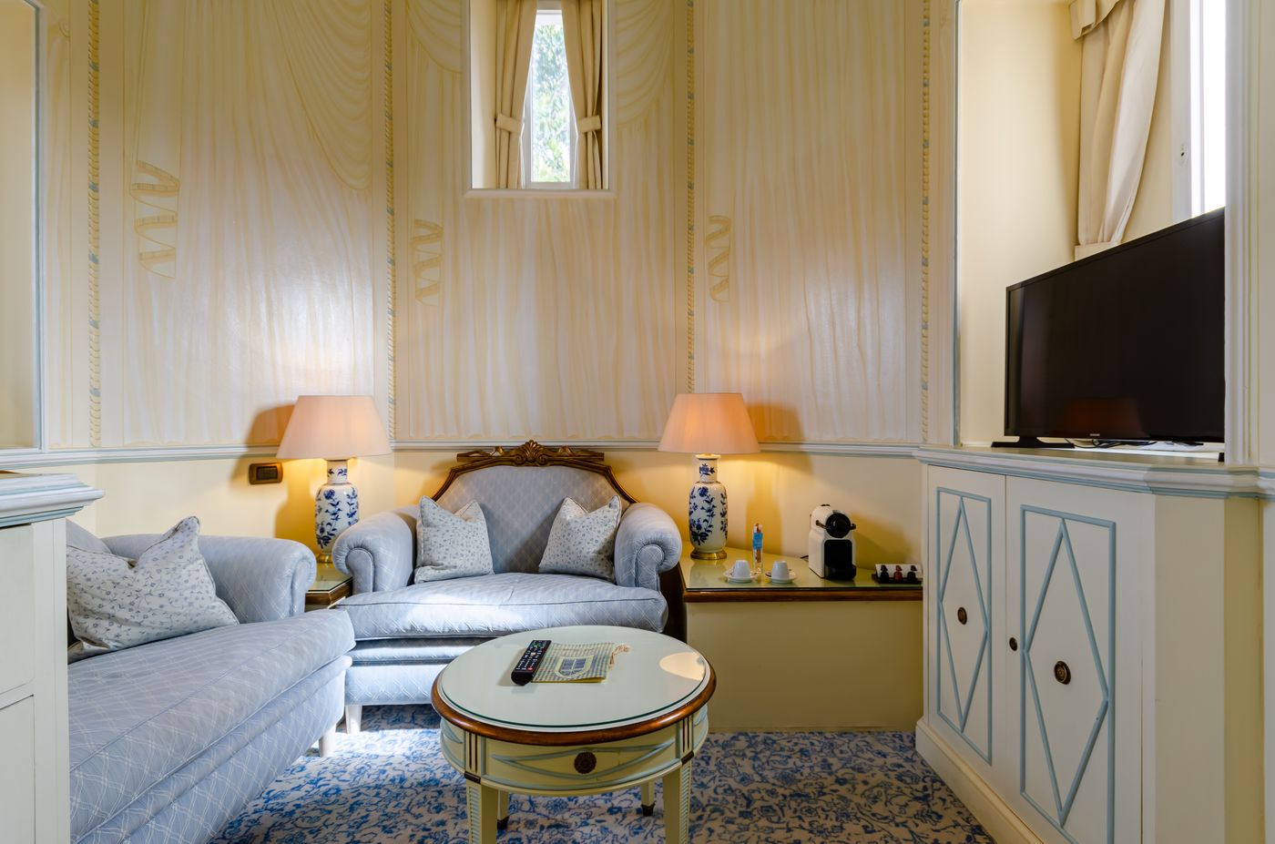 Olissippo-Lapa-Palace----The-Leading-Hotels-World-Room-43