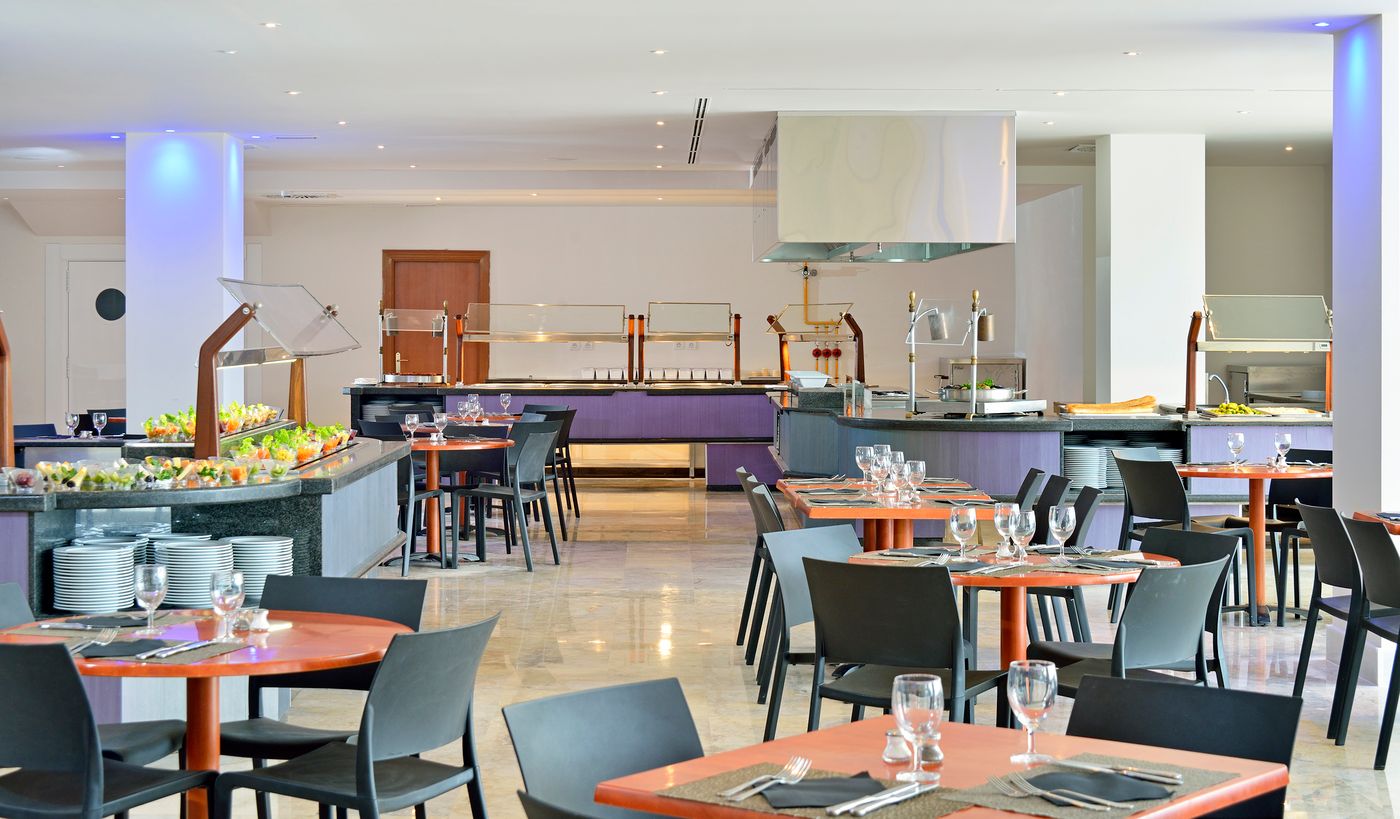 Hotel-Ocean-House-Costa-del-Sol-Affiliated-by-Melia-Restaurant-53