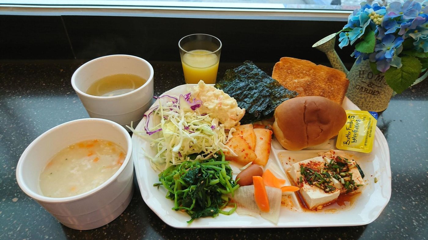 Toyoko Inn Akabane-eki Higashi-guchi-Japan-TOKYO-Restaurant-1