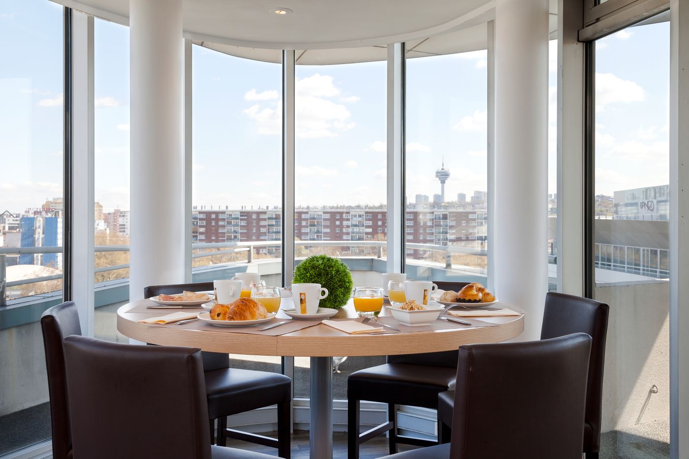 Mercure-Paris-19-Philharmonie-Restaurant-1