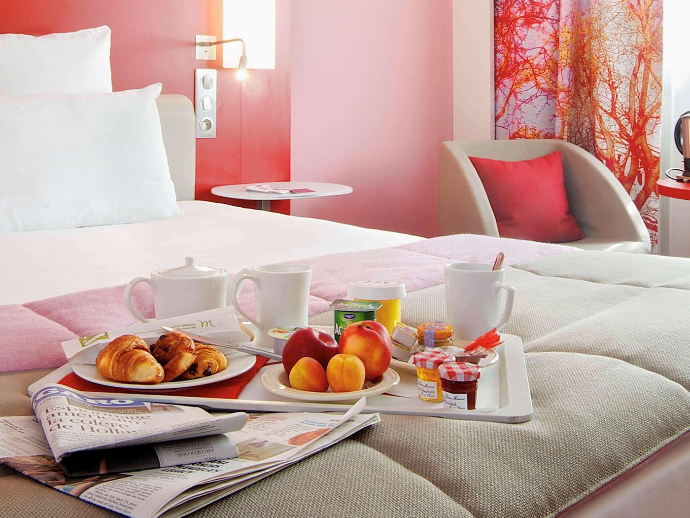 Mercure-Paris-Montmartre-Sacre-Coeur-Room-8