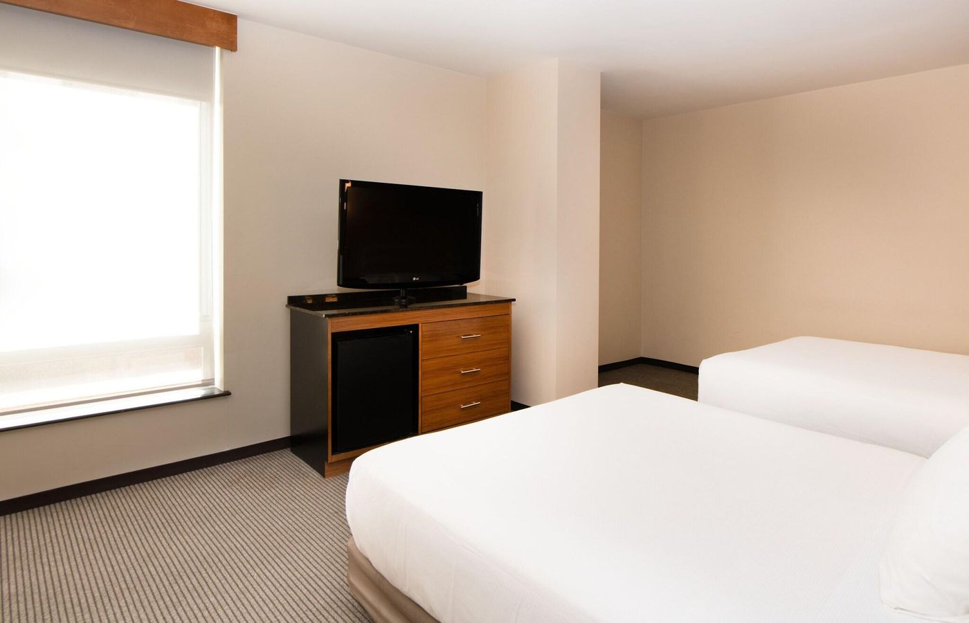 Hyatt-Place-New-York-Midtown-South-Room-24