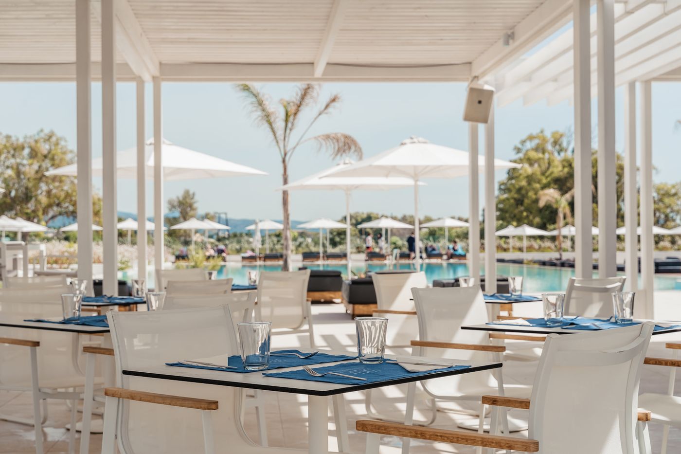 gennadigrand_Restaurants.Wet bar.jpg