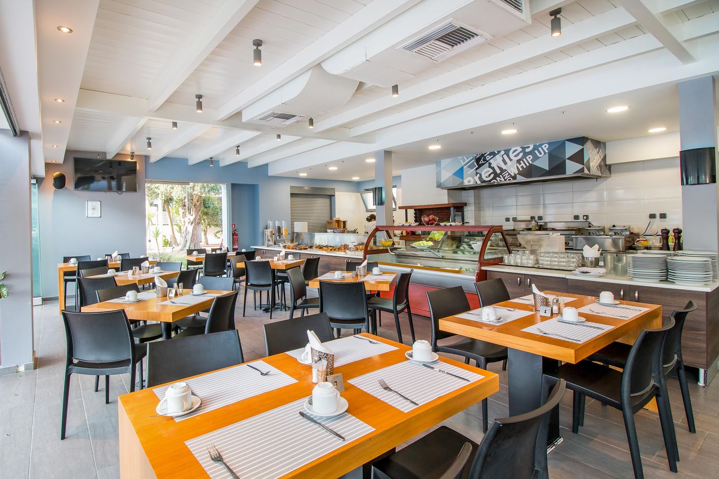 Sunny Days Apartments