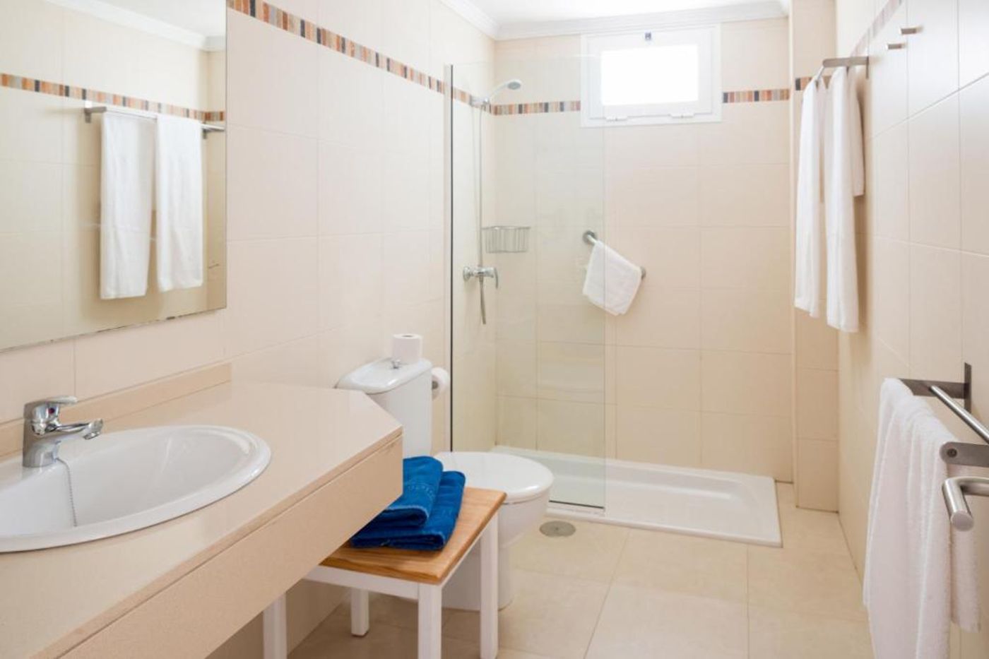 Neptuno-Suites---Adult-Only-Room-32