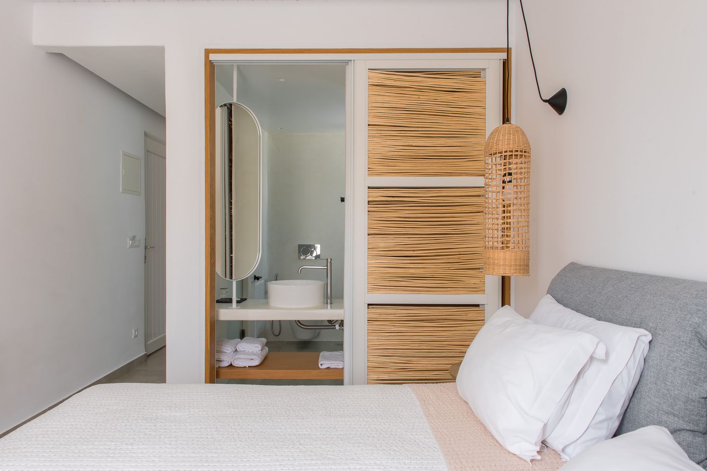 Vienoula-s-Garden-Room-22