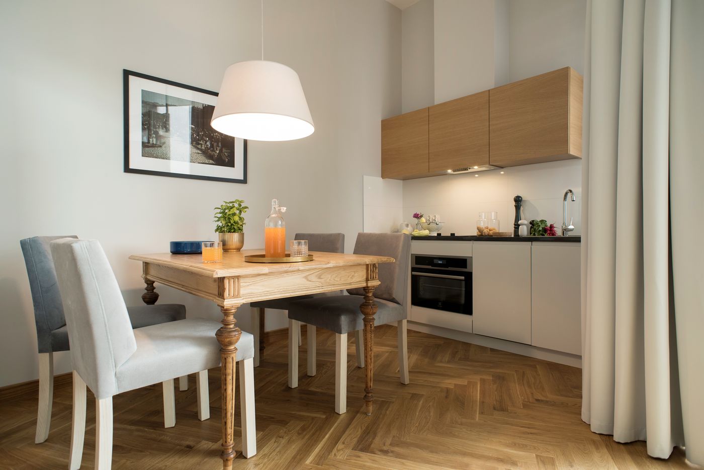 Belle-Epoque-Residence-Room-18