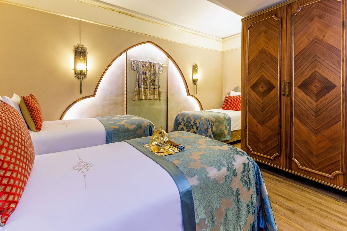 Romance-Istanbul-Hotel-Room-41