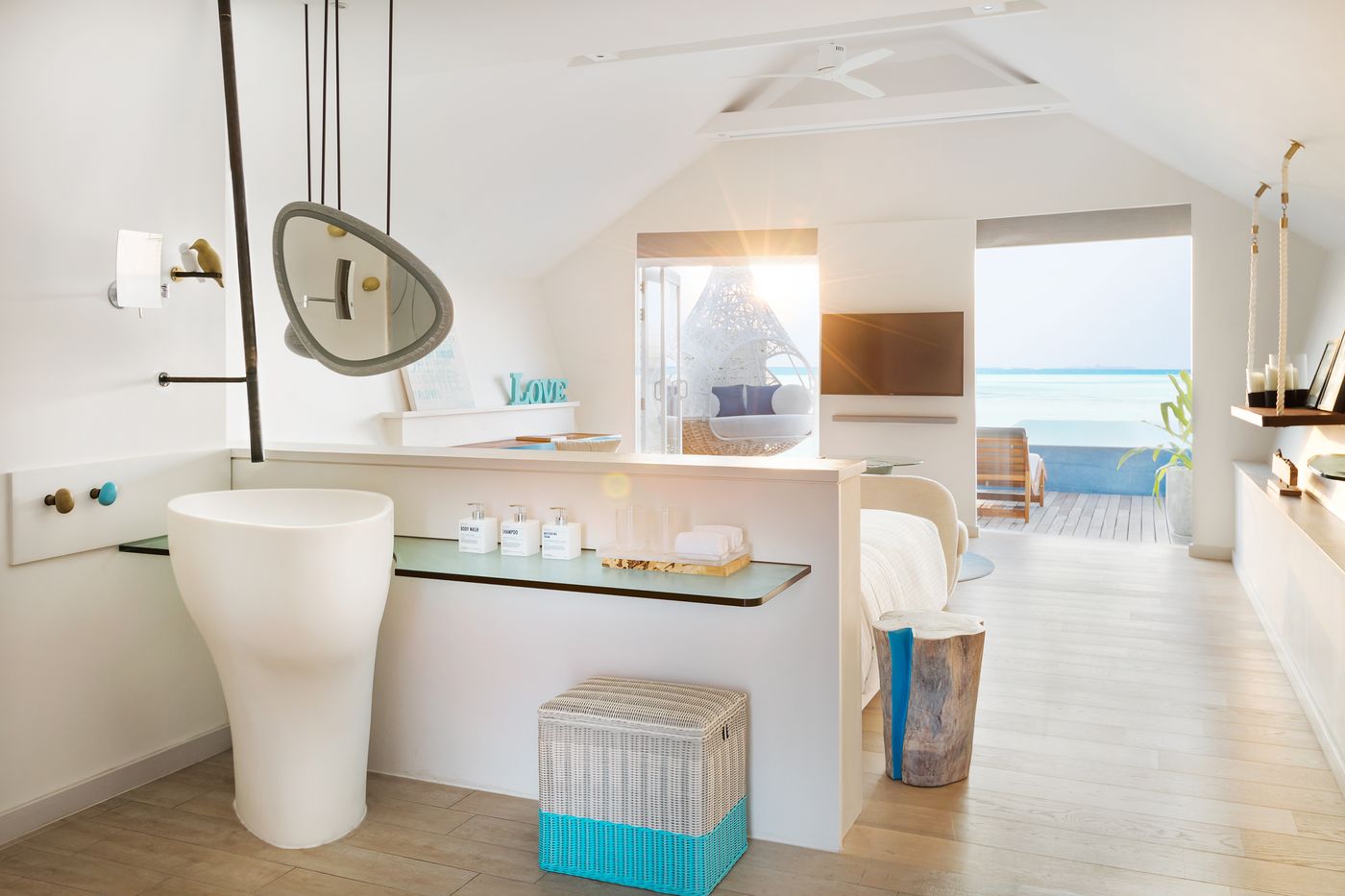 LUX* South Ari Atoll