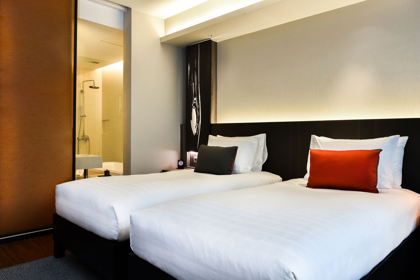 Pullman-Bangkok-King-Power-Room-36