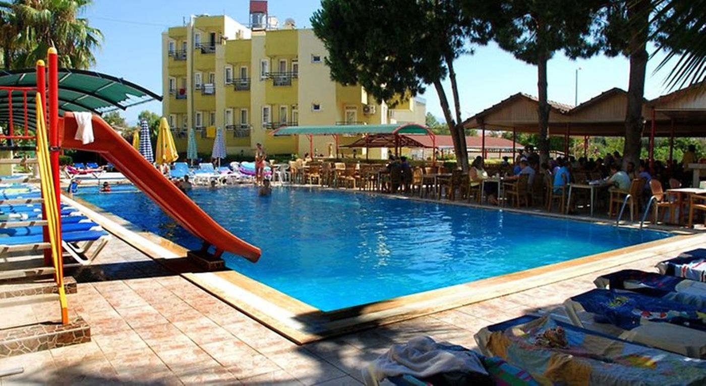 Angora-Hotel-Pool-1