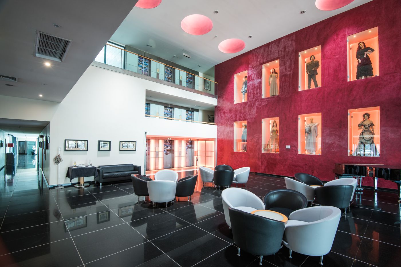 Vila-Gale-Opera-Lobby-12