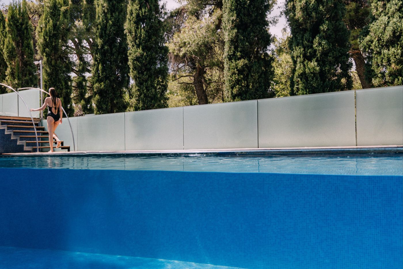 Life-Gallery-athens-Pool-21