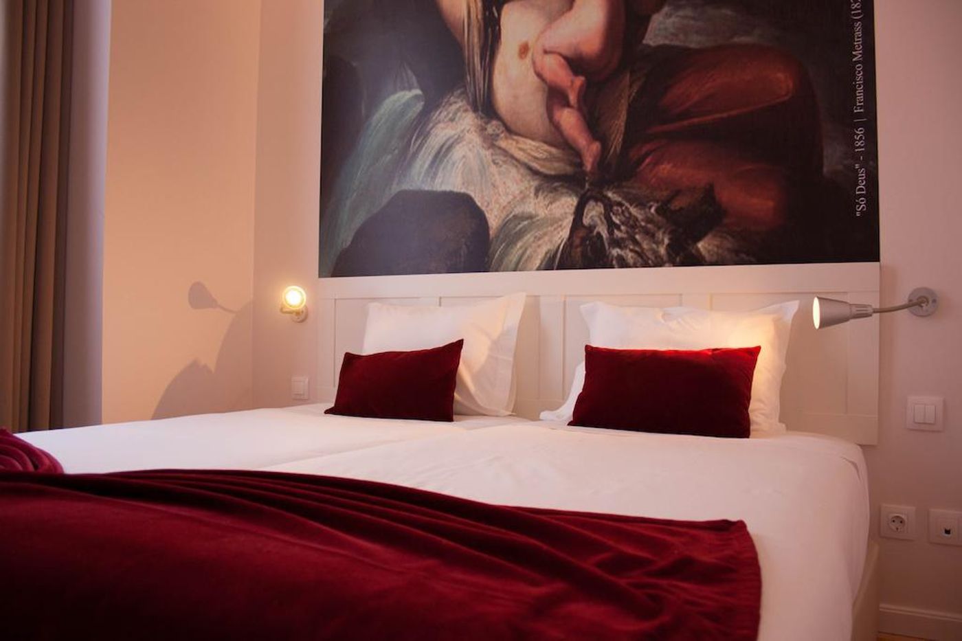 Lisbon-Arsenal-Suites-Room-8