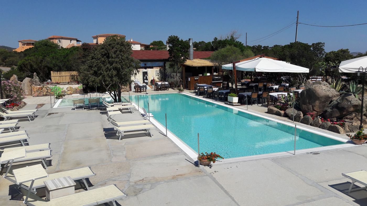 Lu-Nibareddu-Pool-3