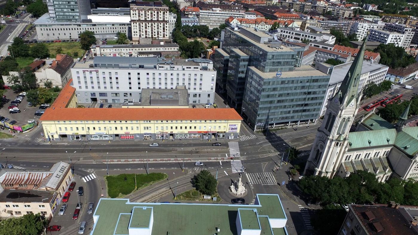 Saffron-Slovakia-Bratislava-General view-2