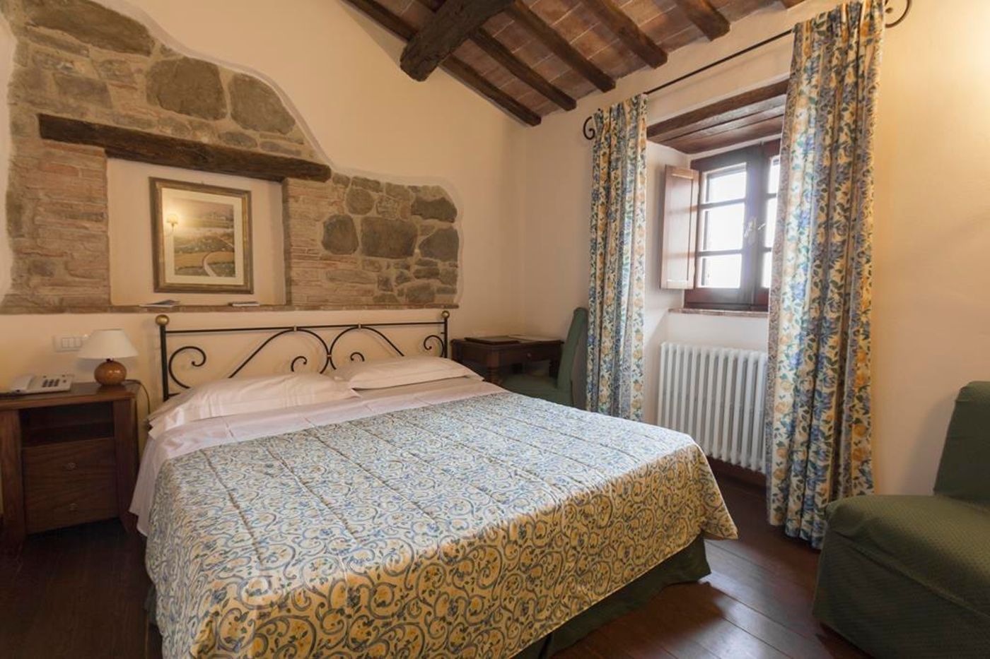 Castello di Petrata-Italy-Assisi-Room-10