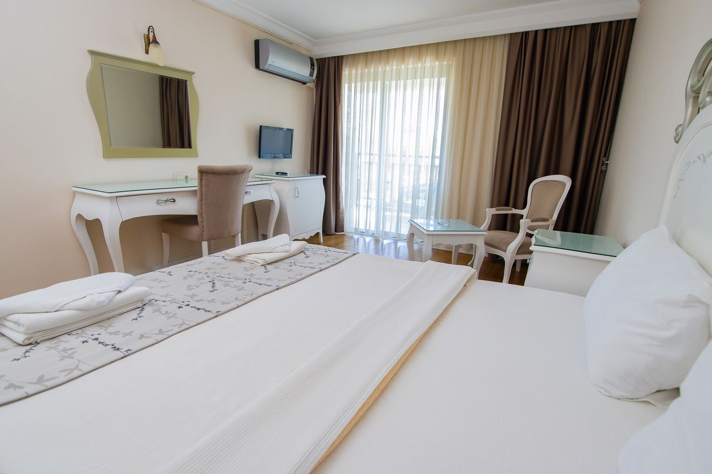 Sentinus Beach Hotel