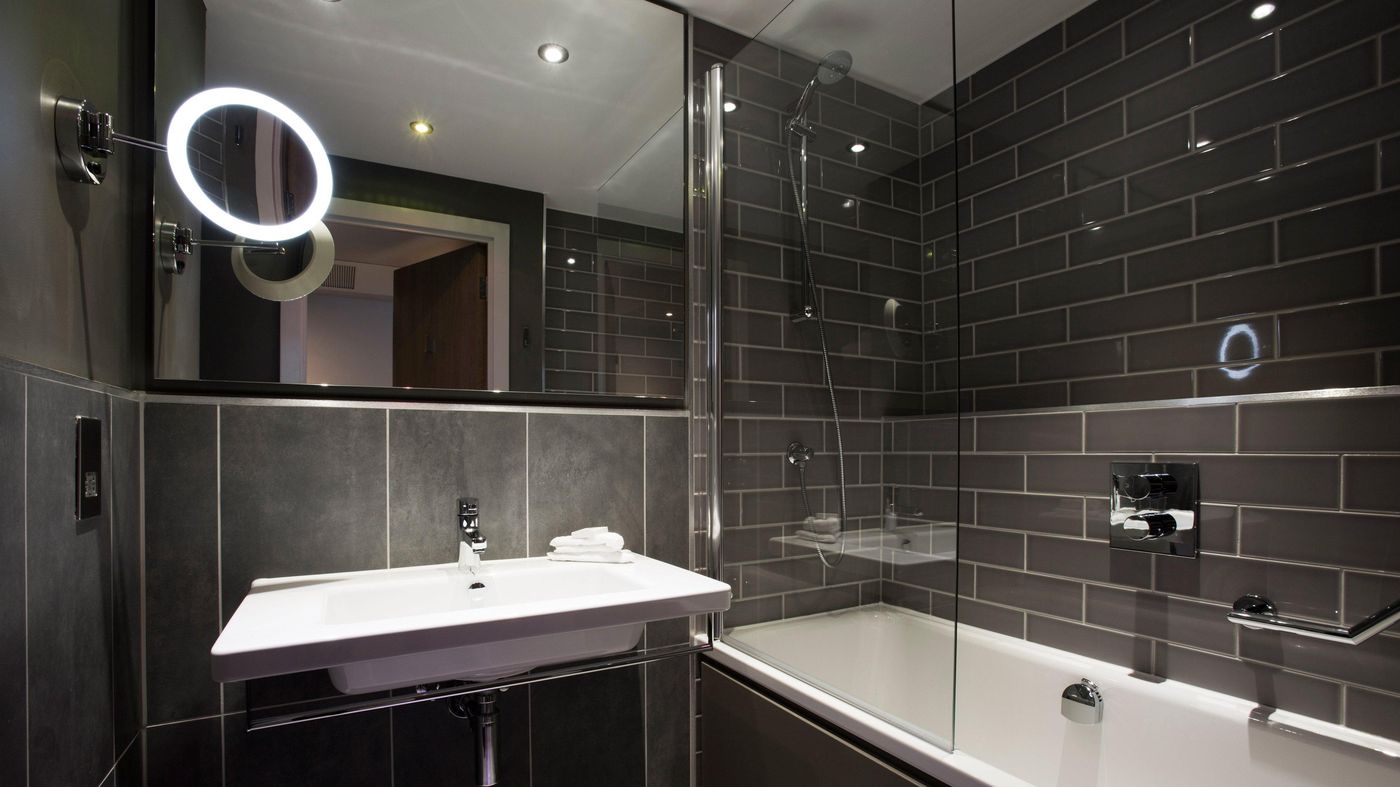 Holiday Inn Manchester City Centre-United Kingdom-Manchester-Room-8