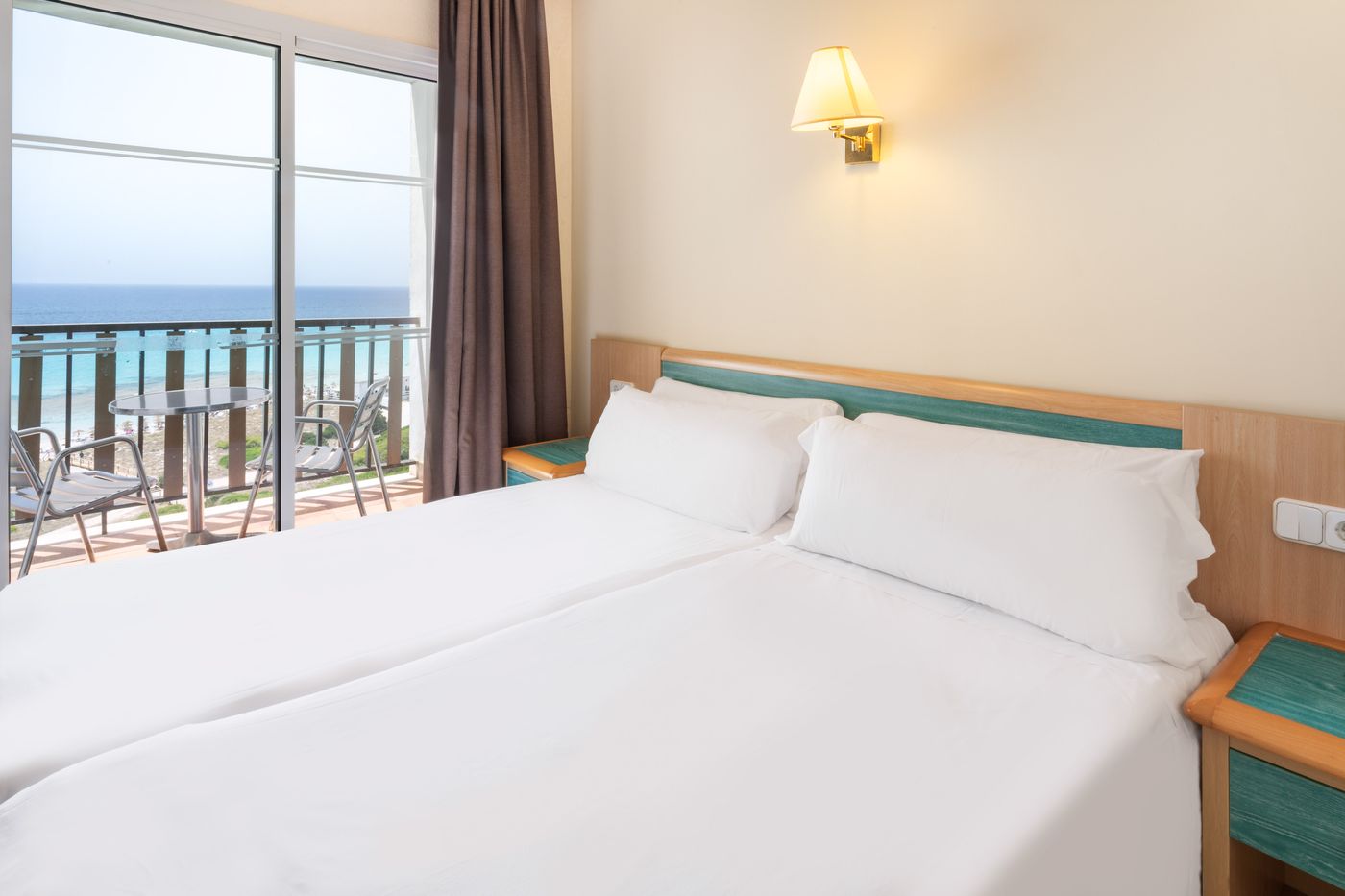 New - Sol Milanos-Pinguinos