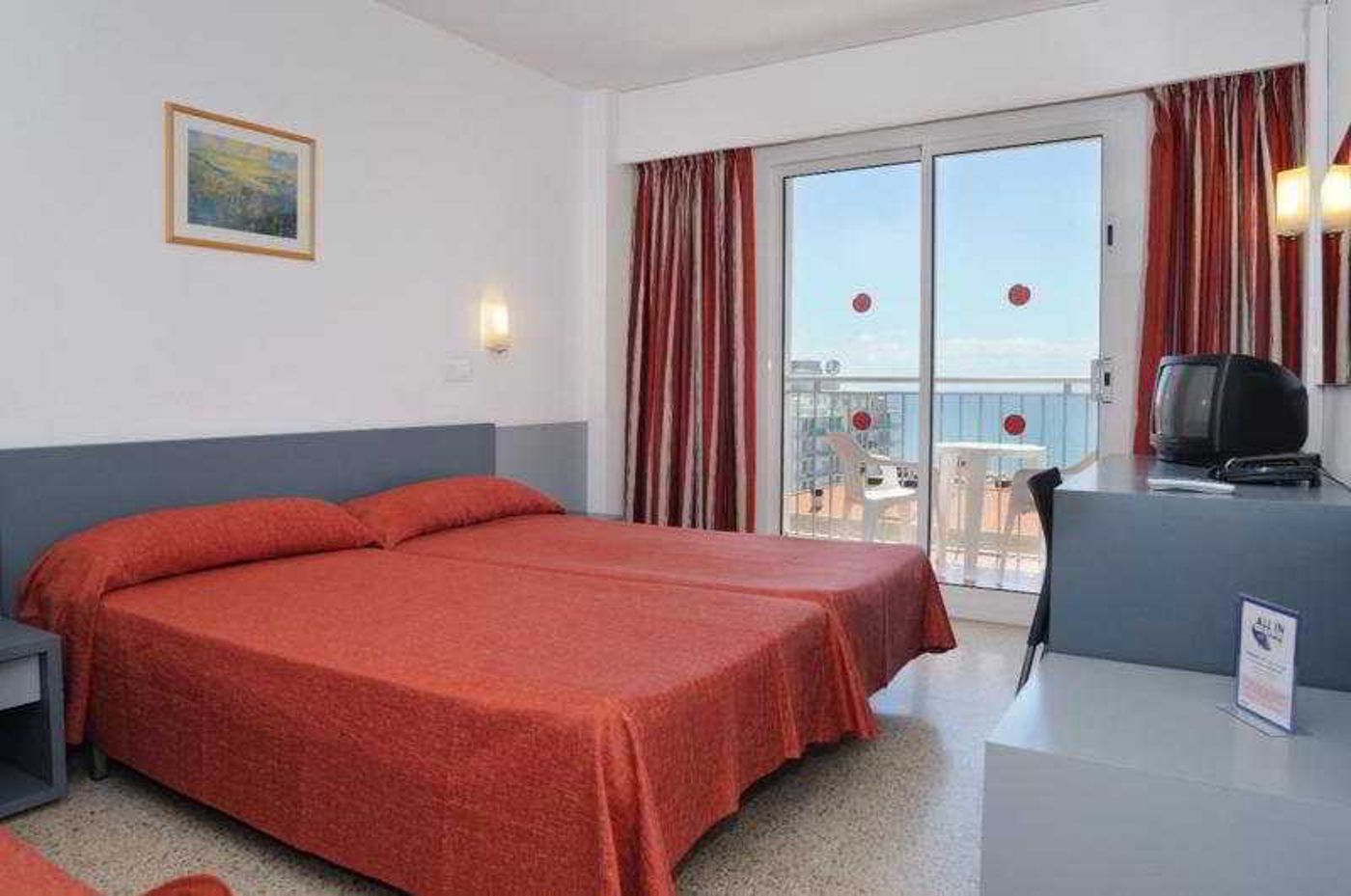 Medplaya-Santa-Monica-Room-19