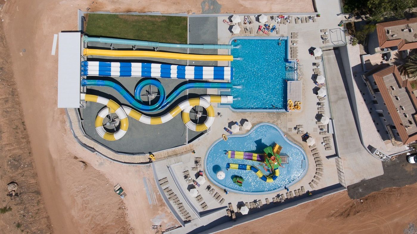 Narcissos-Sports-and-Entertainment-15