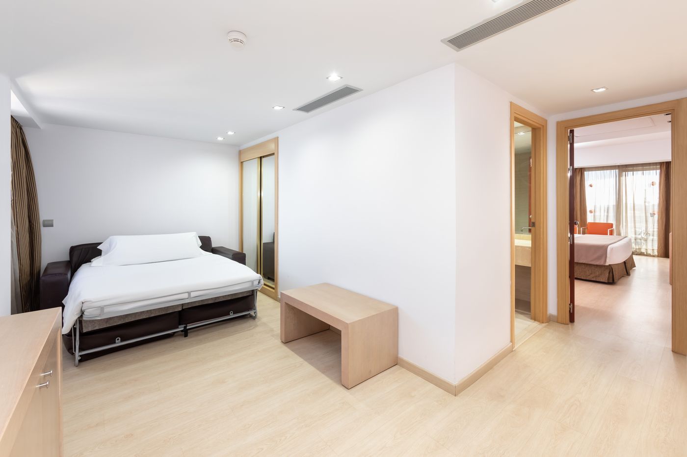 Hotel-Cristina-by-Tigotan-Room-23