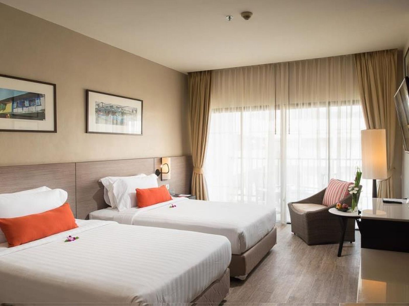 Deevana-Plaza-Phuket-Room-29