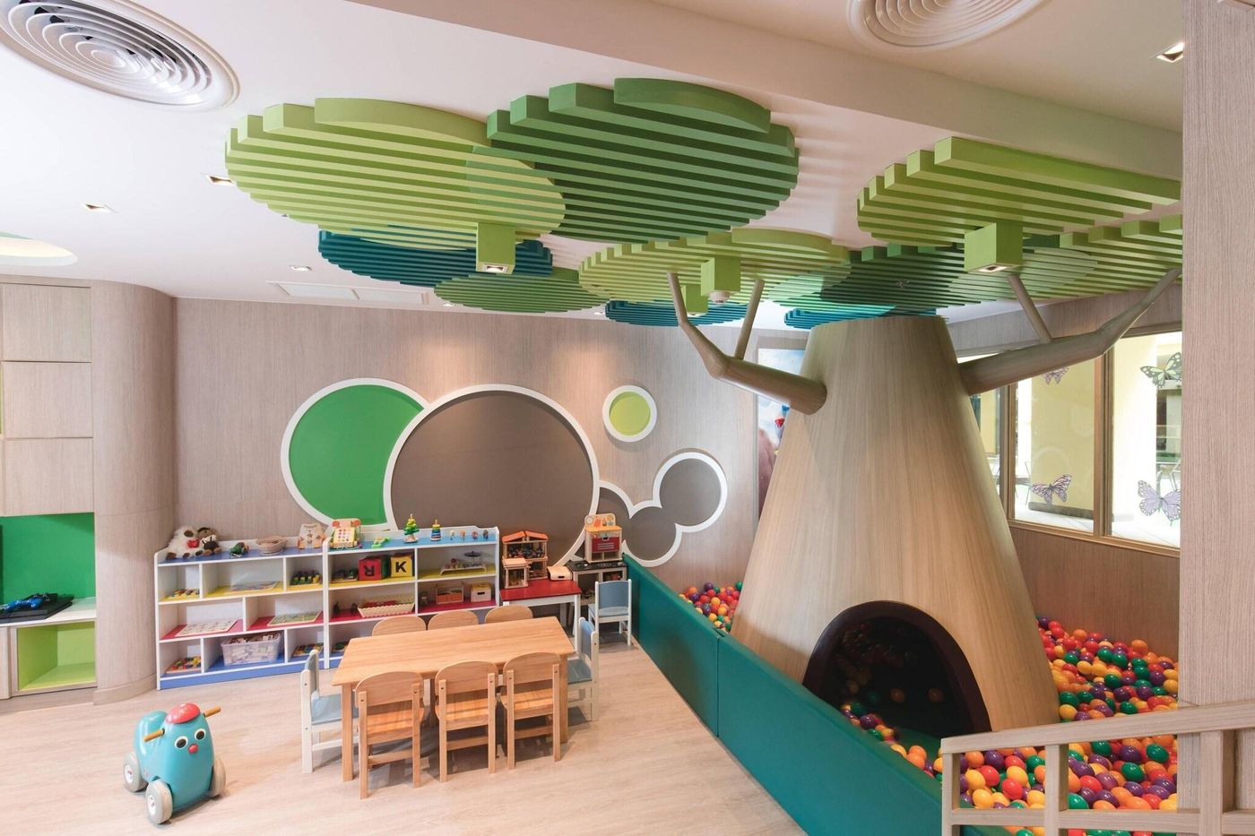 Phuket-Marriott-Resort---Spa--Merlin-Beach-Sports-and-Entertainment-62