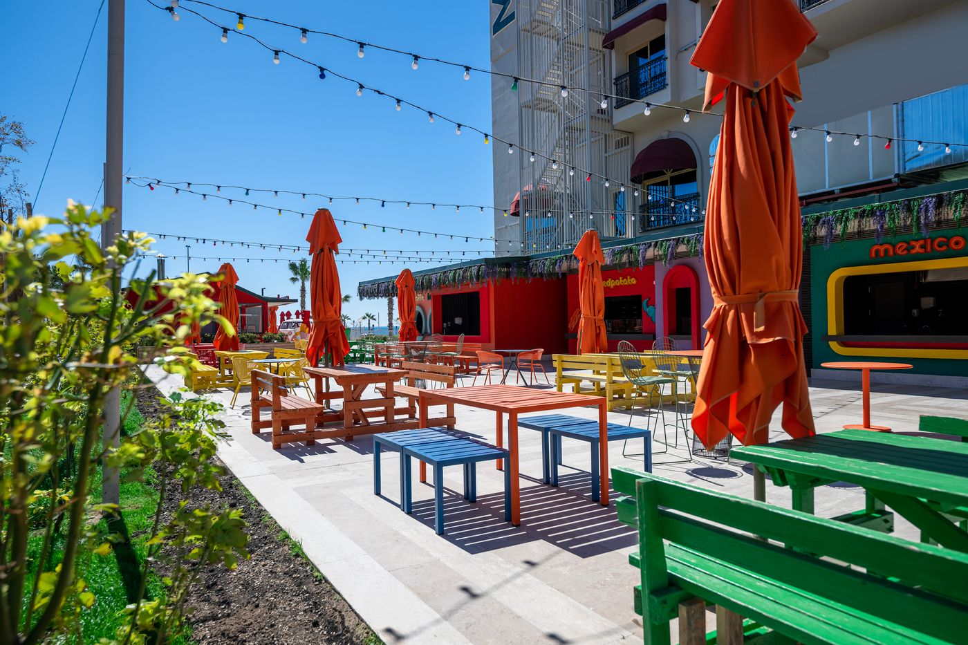 Megasaray-WestBeach-Antalya-Terrace-7