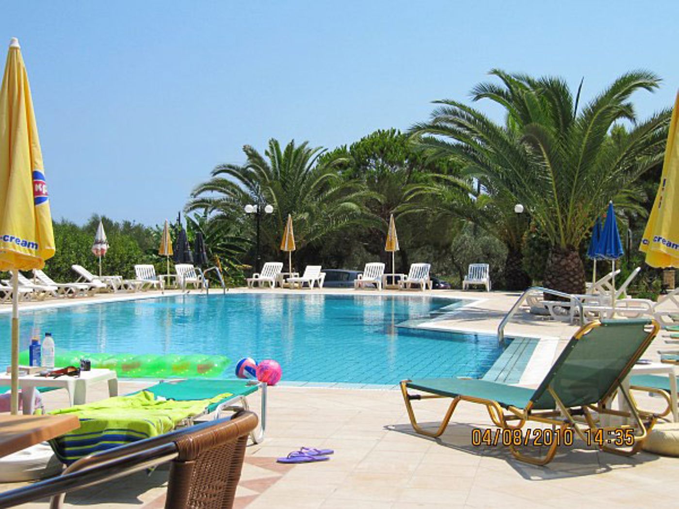 Sunflower Apartments Studios