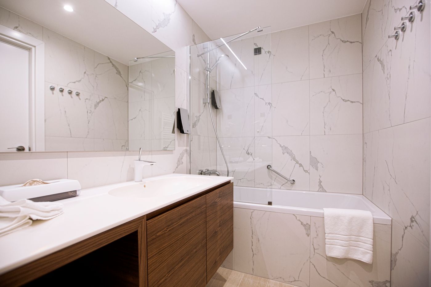 Marvie Hotel & Health