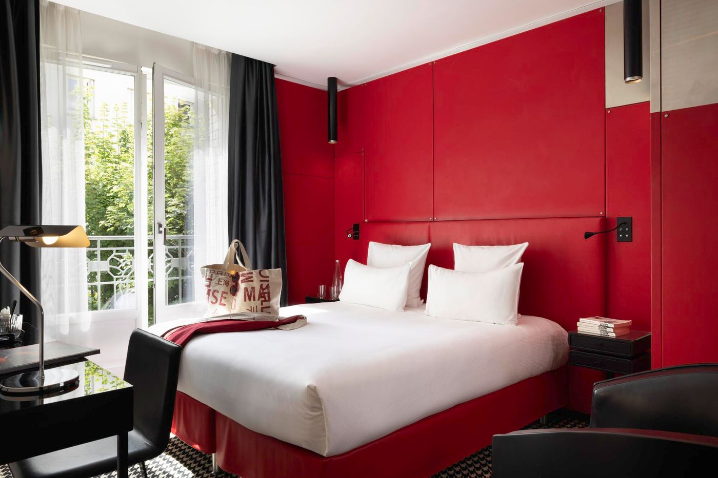 Felicien-France-PARIS-Room-7