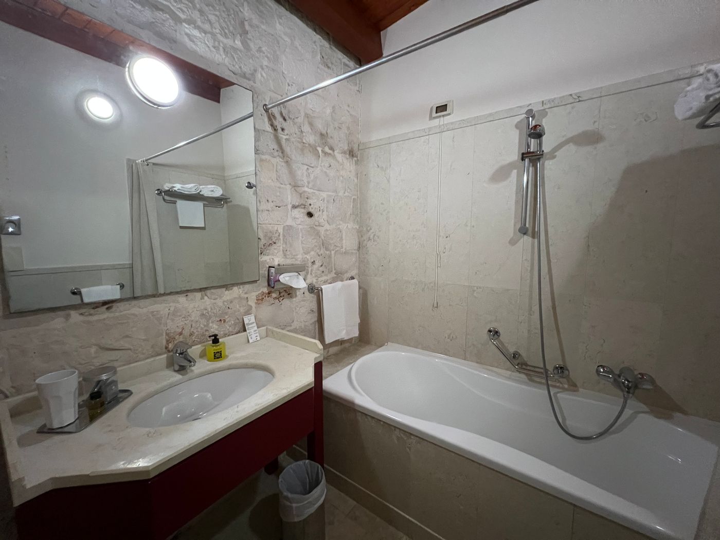 Victor Country Hotel-Italy-ALBEROBELLO-Room-9