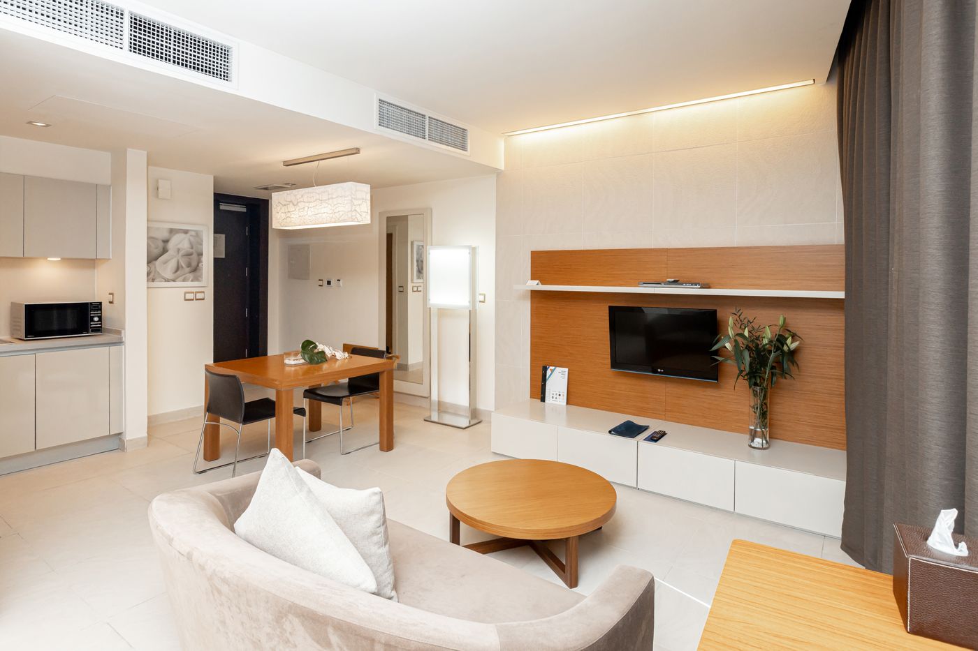 Radisson-Blu-Residence-Dubai-Marina-Room-23