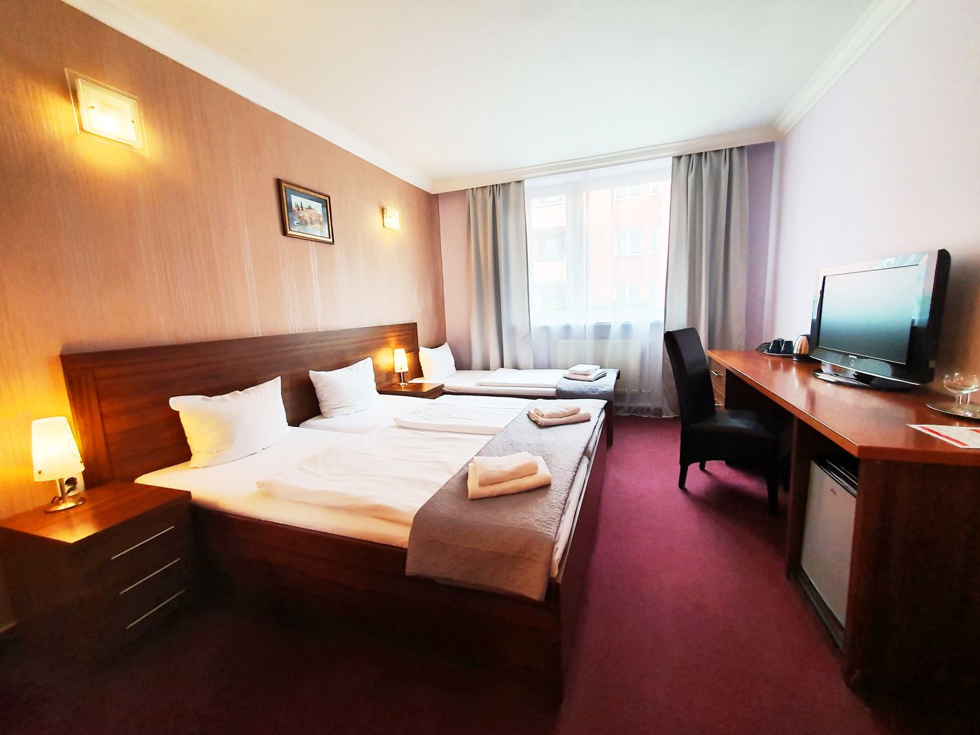 Hotel-Relax-Inn-Room-11