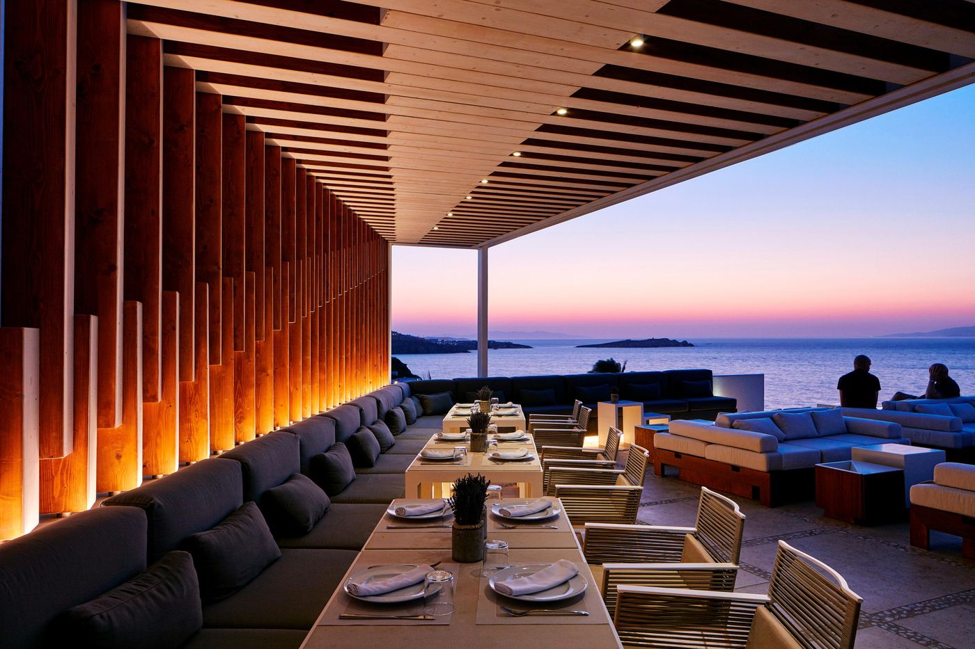 Bill---Coo-Suites-and-Lounge-Restaurant-16