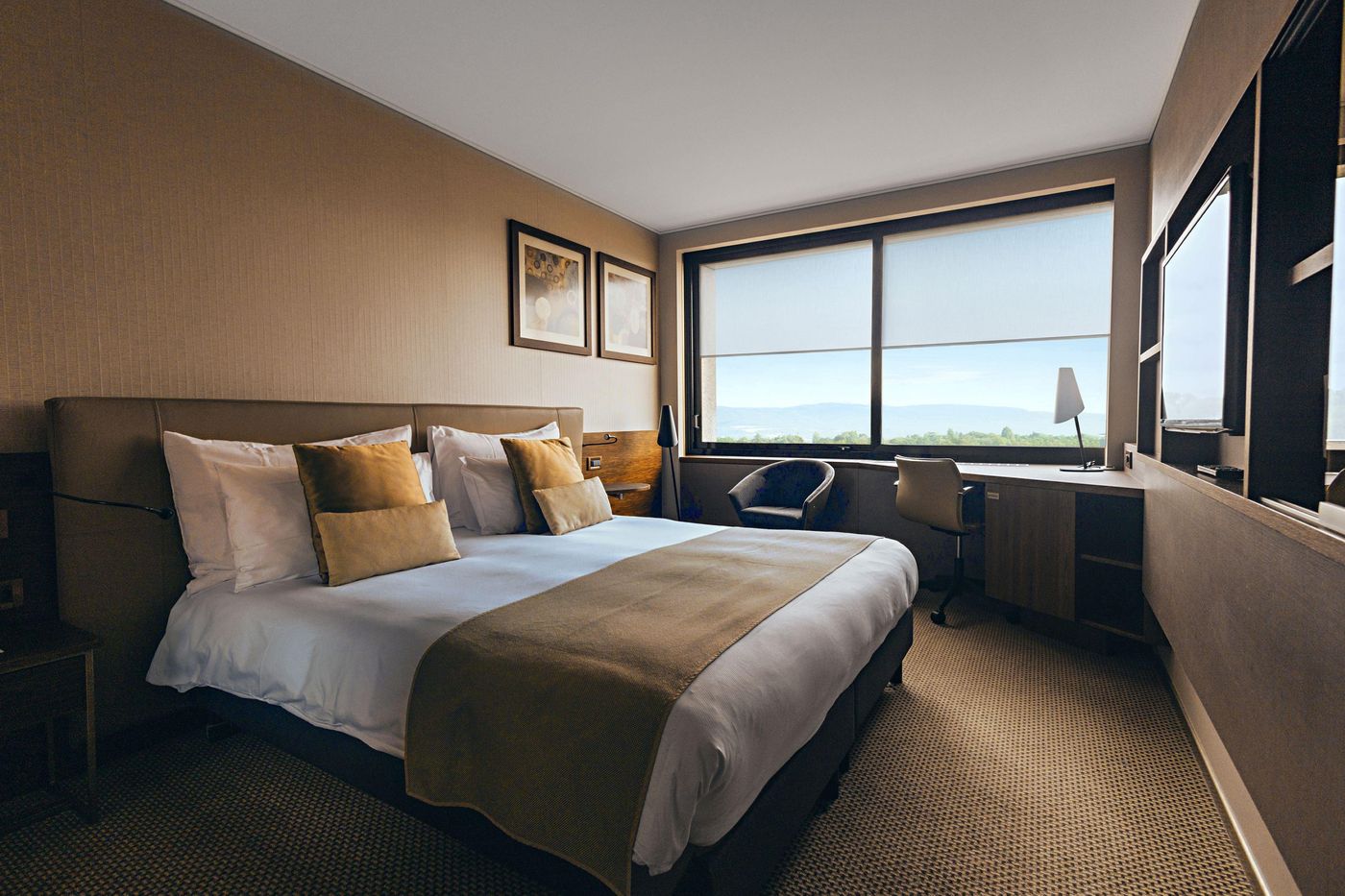 Crowne-Plaza-Geneva-Room-39