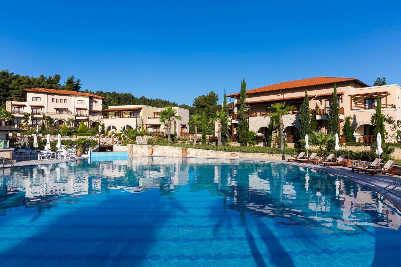 Aegean-Melathron-Thalasso-Spa-Hotel-Pool-1