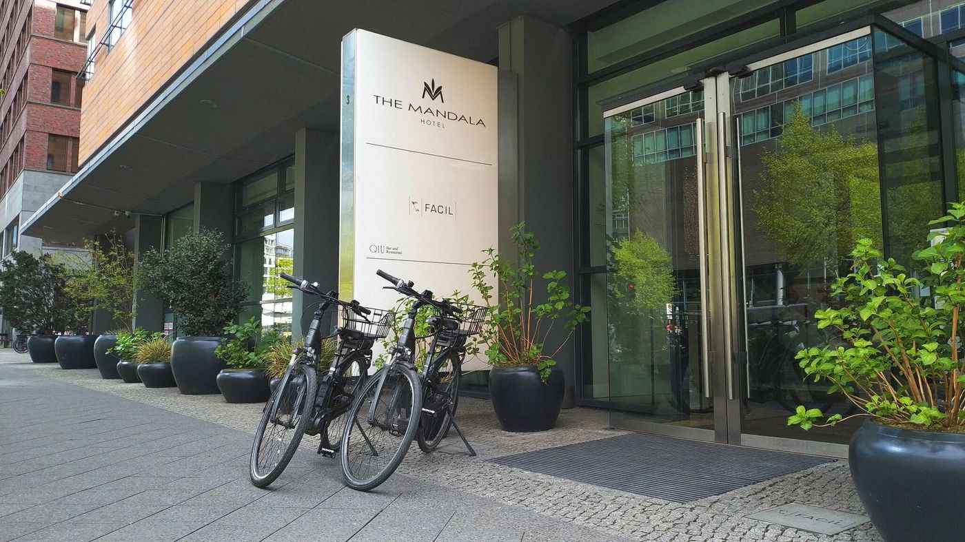 The-Mandala-Hotel-Sports-and-Entertainment-80