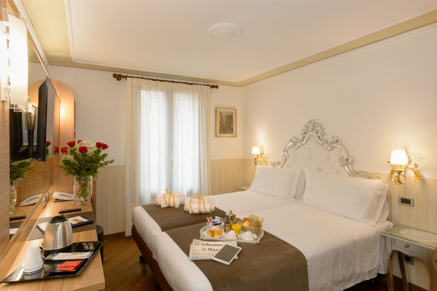 Unahotels-Ala-Venezia--Adults-16--Room-22